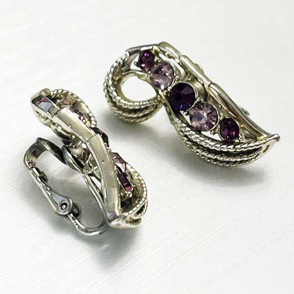 Coro Vintage Purple Crystal Pea Pod Clip Earrings - Picture 4 of 6